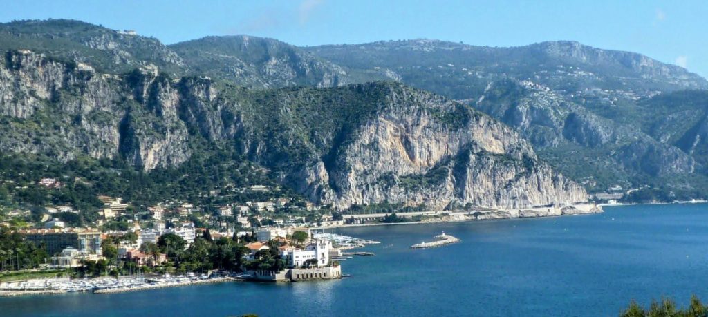 sur les hauteurs de Menton