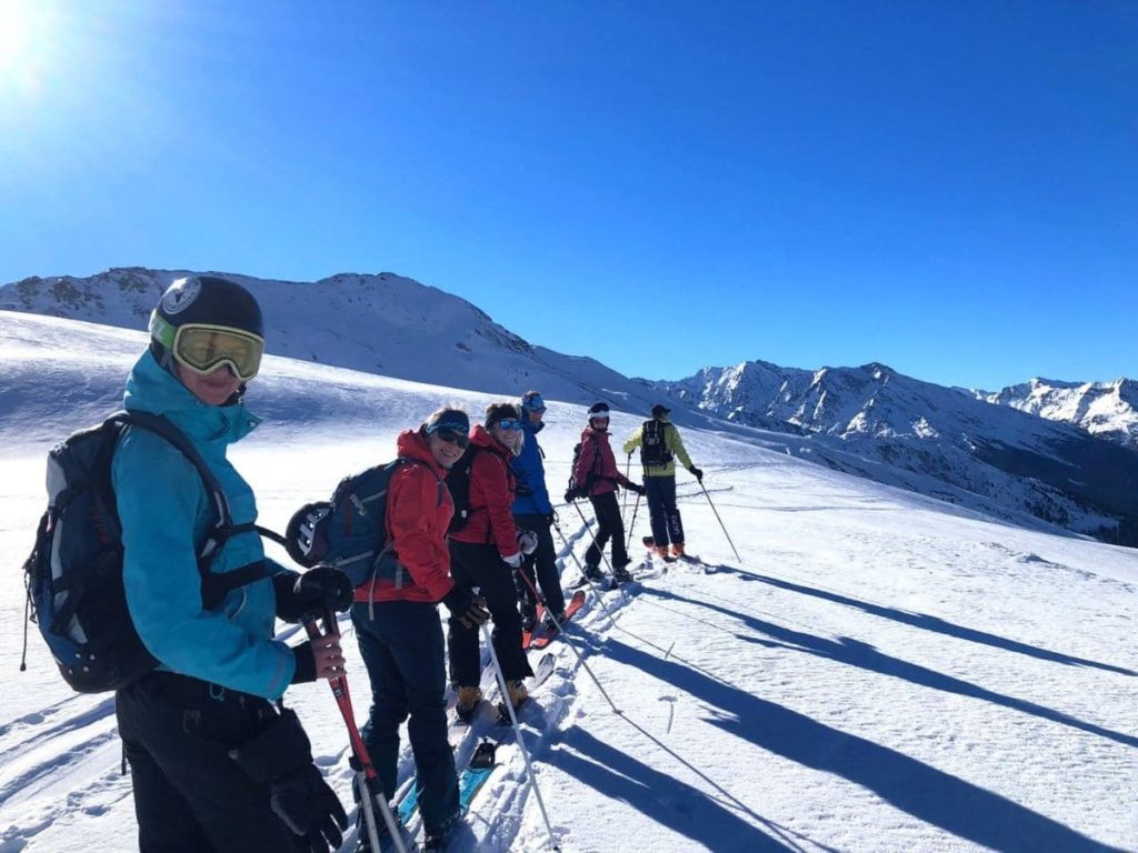 Randonneur à ski en haute Maurienne