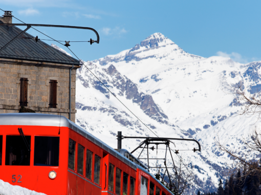 Du quai au sentier : quand la randonnée prend le train Du quai au sentier : quand la randonnée prend le train